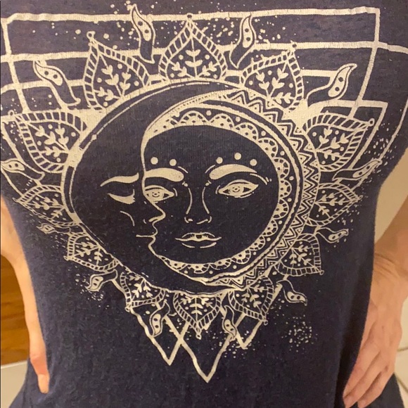 Tank top - Picture 1 of 4